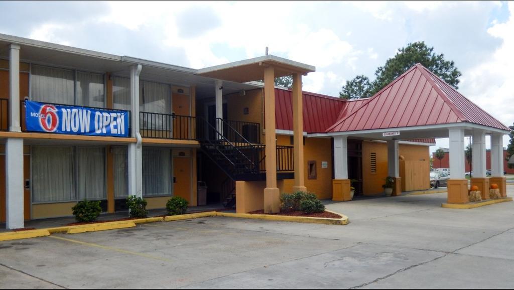 Executive Thibodaux New Orleans Hotel Екстериор снимка