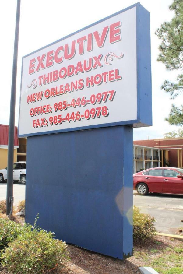 Executive Thibodaux New Orleans Hotel Екстериор снимка